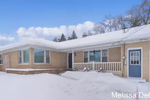 6857 Linden Ave SE, Grand Rapids, MI 49548 - Photo 3