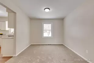 2275 Embro Dr SE, Grand Rapids, MI 49508 - Photo 11