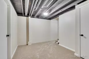 2275 Embro Dr SE, Grand Rapids, MI 49508 - Photo 35