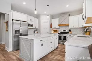 671 Leonard St NW, Grand Rapids, MI 49534 - Photo 15