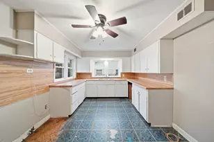 411 W Kilbuck St, Tecumseh, MI 49286 - Photo 7