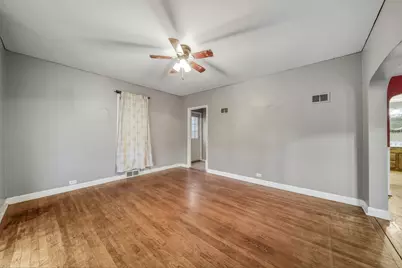 411 W Kilbuck Street, Tecumseh, MI 49286 - Photo 3