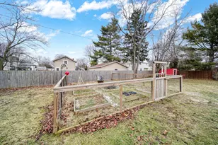 411 W Kilbuck St, Tecumseh, MI 49286 - Photo 33