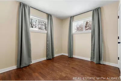 814 Woolsey Drive SW, Grand Rapids, MI 49503 - Photo 17