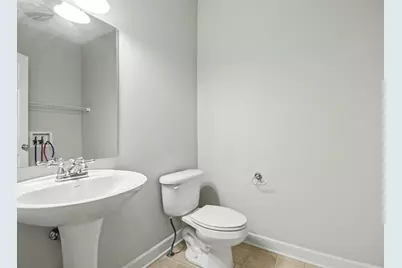 4310 St Annes Avenue SE, Kentwood, MI 49512 - Photo 5