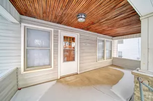 808 Wildwood Ave, Jackson, MI 49202 - Photo 5