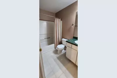 152 Legacy Park Circle, Dearborn Heights, MI 48127 - Photo 25