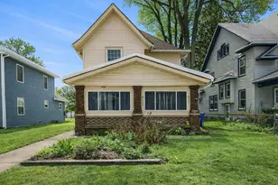 433 Adams St SE, Grand Rapids, MI 49507 - Photo 1