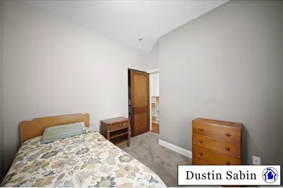 132 E Lincoln Avenue, Ionia, MI 48846 - Photo 17