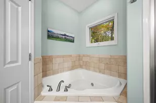 1560 Stonecreek Dr, Niles, MI 49120 - Photo 23