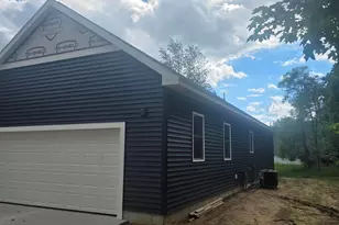 644 Willow St, Howard City, MI 49329 - Photo 3