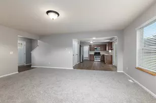 24537 Brownstone Blvd, Mattawan, MI 49071 - Photo 9