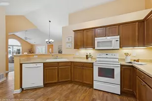 2811 Villa Ln, Benton Harbor, MI 49022 - Photo 11