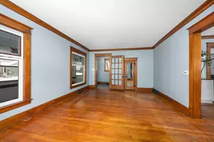 517 Elm St SE, Lowell, MI 49331 - Photo 9