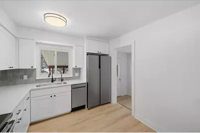 6891 Somerset Drive, Brighton, MI 48116 - Photo 7