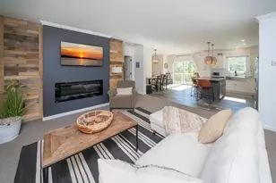 70 Euclid St, South Haven, MI 49090 - Photo 3