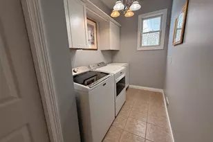 2150 Oak Leaf Trail, Portage, MI 49024 - Photo 23