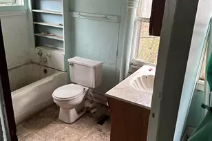 186 Howland St, Battle Creek, MI 49037 - Photo 9