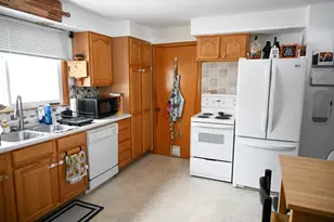 531 N Cherry St, Evart, MI 49631 - Photo 5