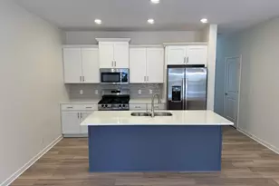 1980 S Shorewood Ln, Holland, MI 49423 - Photo 5