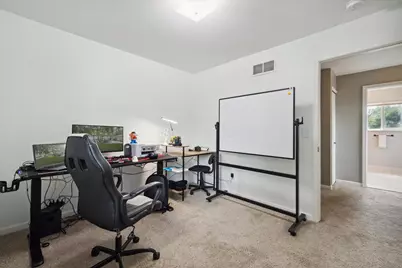 578 E Mahan Avenue, Hazel Park, MI 48030 - Photo 33