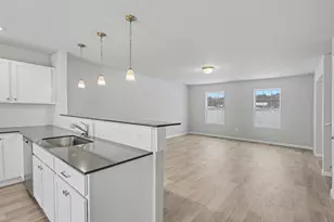 48405 Silver Oaks W, Mattawan, MI 49071 - Photo 9