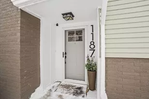 1187 Yorkshire Dr, Norton Shores, MI 49441 - Photo 3