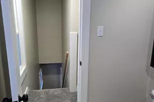 1013 Mahlon St, Lansing, MI 48906 - Photo 23