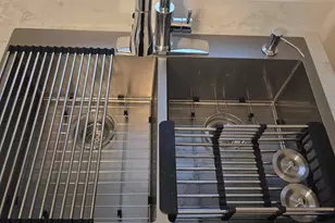 1013 Mahlon St, Lansing, MI 48906 - Photo 15