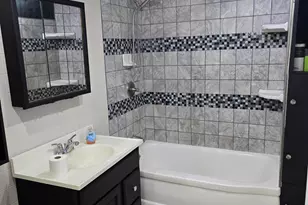 1013 Mahlon St, Lansing, MI 48906 - Photo 19