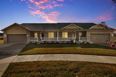 1723 Chippewa Way, Mount Pleasant, MI 48858 - Photo 1