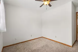 6707 B Dr N, Battle Creek, MI 49014 - Photo 11