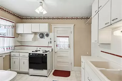 1608 Maguire Street, Jackson, MI 49202 - Photo 7