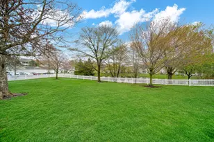 2738 S Knightsbridge Cir, Ann Arbor, MI 48105 - Photo 41
