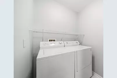 2738 S Knightsbridge Circle, Ann Arbor, MI 48105 - Photo 5