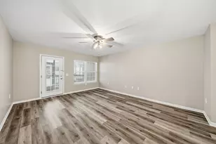 2738 S Knightsbridge Cir, Ann Arbor, MI 48105 - Photo 3