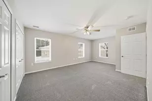 2738 S Knightsbridge Cir, Ann Arbor, MI 48105 - Photo 21