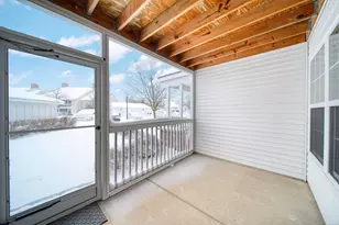 2738 S Knightsbridge Cir, Ann Arbor, MI 48105 - Photo 19