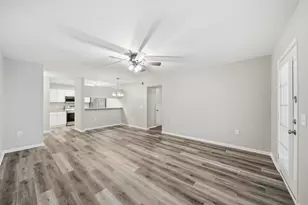 2738 S Knightsbridge Cir, Ann Arbor, MI 48105 - Photo 11
