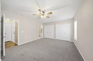 2738 S Knightsbridge Cir, Ann Arbor, MI 48105 - Photo 23