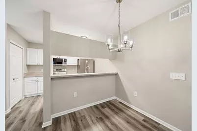 2738 S Knightsbridge Circle, Ann Arbor, MI 48105 - Photo 17