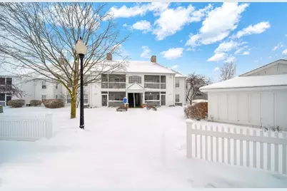 2738 S Knightsbridge Circle, Ann Arbor, MI 48105 - Photo 1