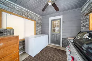 600 Seventh St, Jackson, MI 49203 - Photo 35
