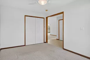 36394 Cecilia Dr, Sterling Heights, MI 48312 - Photo 15