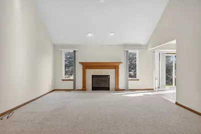36394 Cecilia Drive #26, Sterling Heights, MI 48312 - Photo 5