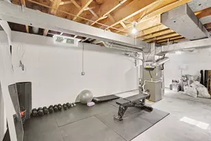 2460 Adare Rd, Ann Arbor, MI 48104 - Photo 51