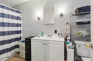 524 Davis St, Manistee, MI 49660 - Photo 7