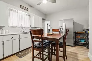 524 Davis St, Manistee, MI 49660 - Photo 15