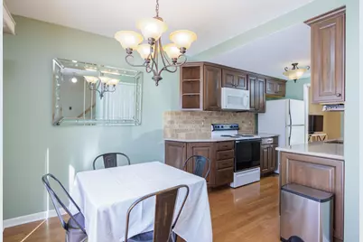 1472 Oakbrook East Drive, Rochester Hills, MI 48307 - Photo 5