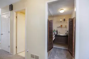 1472 Oakbrook E Dr, Rochester Hills, MI 48307 - Photo 13